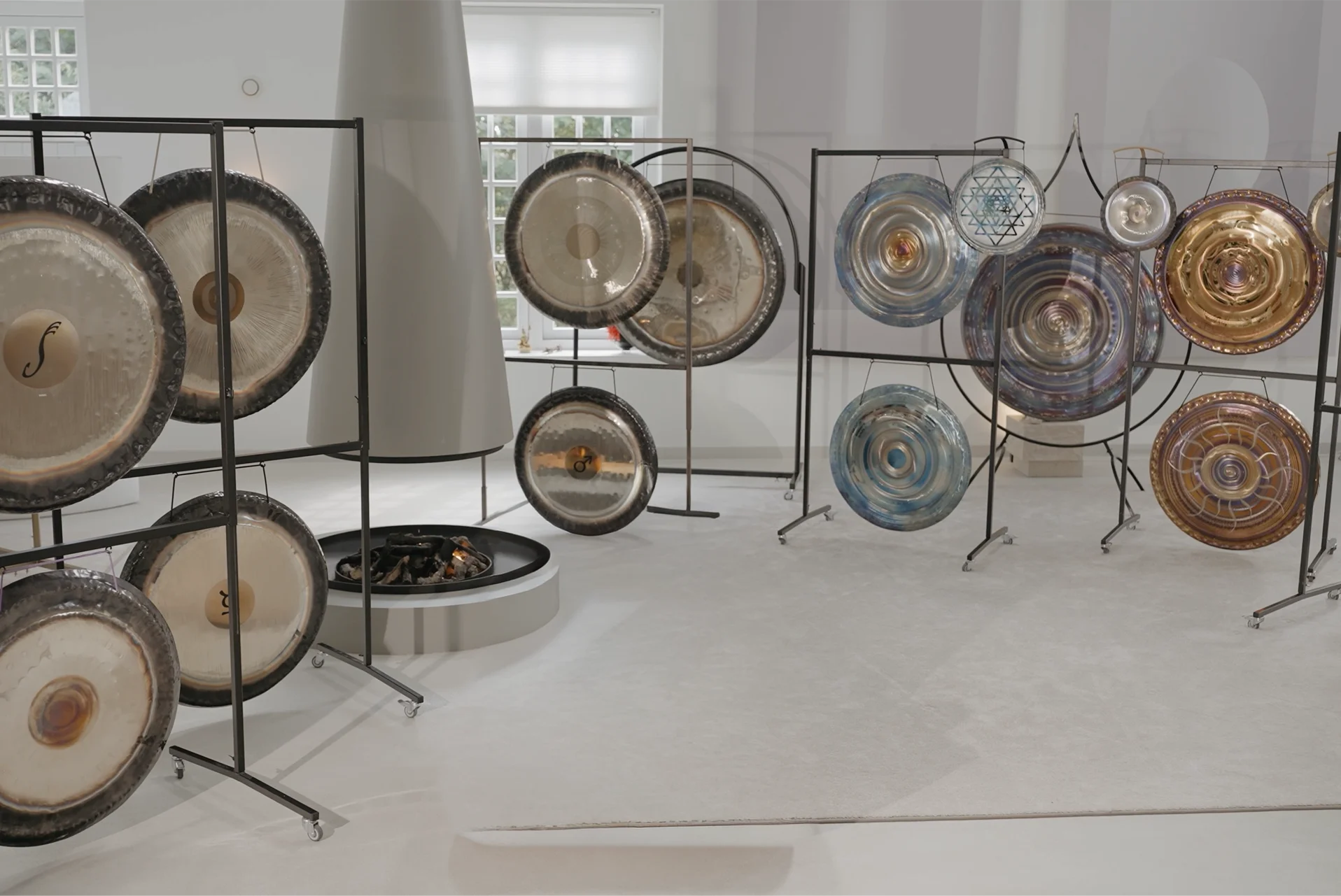 gongs